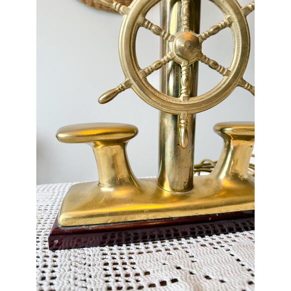Italian Foresti and Suardi Captain's Boat Anchor Lamp - Solid Brass & Teak Wood - Picture 2 of 7